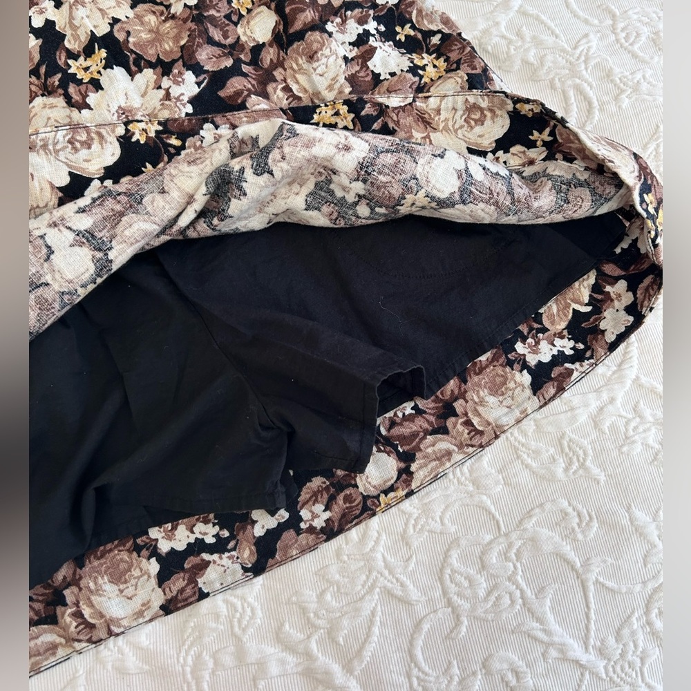 Abercrombie & Fitch Floral Patterned Romper XS - Picture 7 of 8